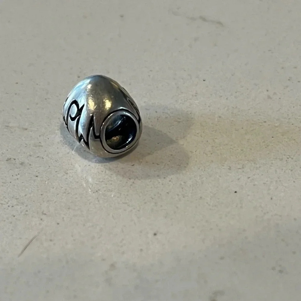 FREE with any purchase- Heart MOM silver charm - Picture 2 of 5